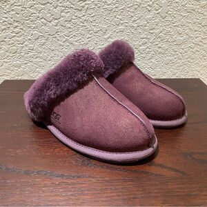 UGG Scuffette II Luster Slippers Burgundy Women’s 8